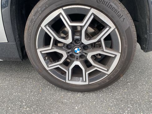 Used 2025 BMW X1 xDrive28i w/ Convenience Package AWD/4WD image 5