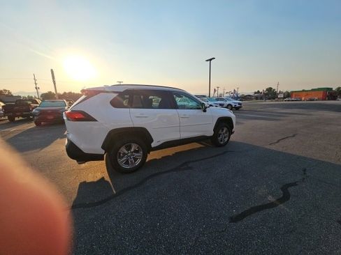 Used 2023 Toyota RAV4 LE image 52