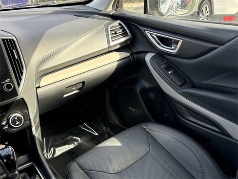 Used 2024 Subaru Forester Limited image 13