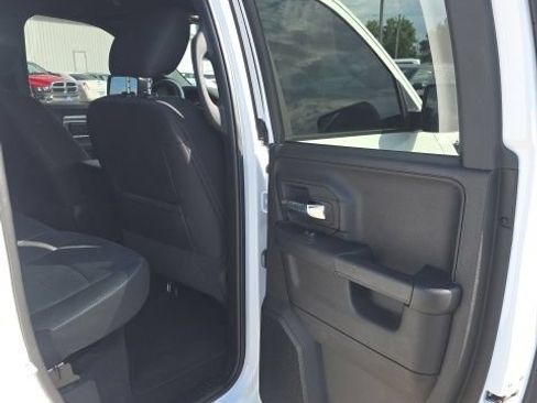 Used 2022 RAM 1500 Warlock w/ Technology Package I AWD/4WD image 25