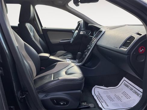 Used 2012 Volvo XC60 T6 R-Design image 15