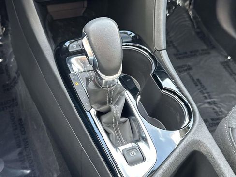 Used 2023 Buick Encore GX Select w/ Safety Package II image 29