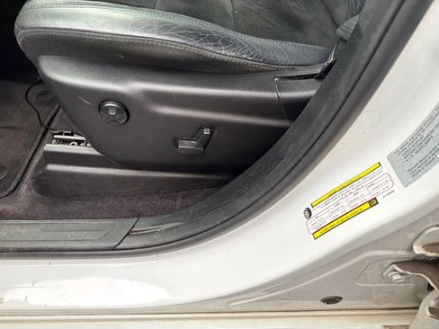 Certified 2018 Jeep Grand Cherokee Altitude RWD image 13
