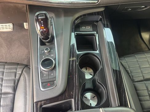 Used 2023 Cadillac Escalade ESV V AWD/4WD image 33