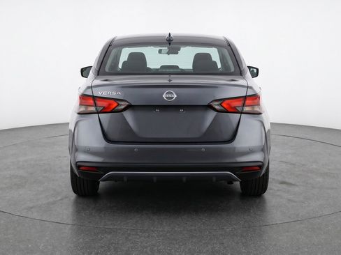 Used 2025 Nissan Versa SV image 7