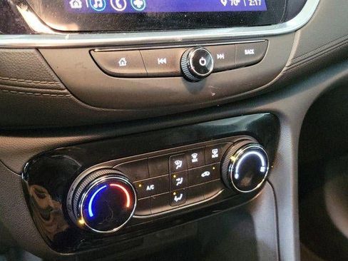 Used 2023 Buick Encore GX Preferred image 25