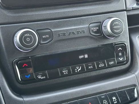 Used 2023 RAM ProMaster 2500 image 32