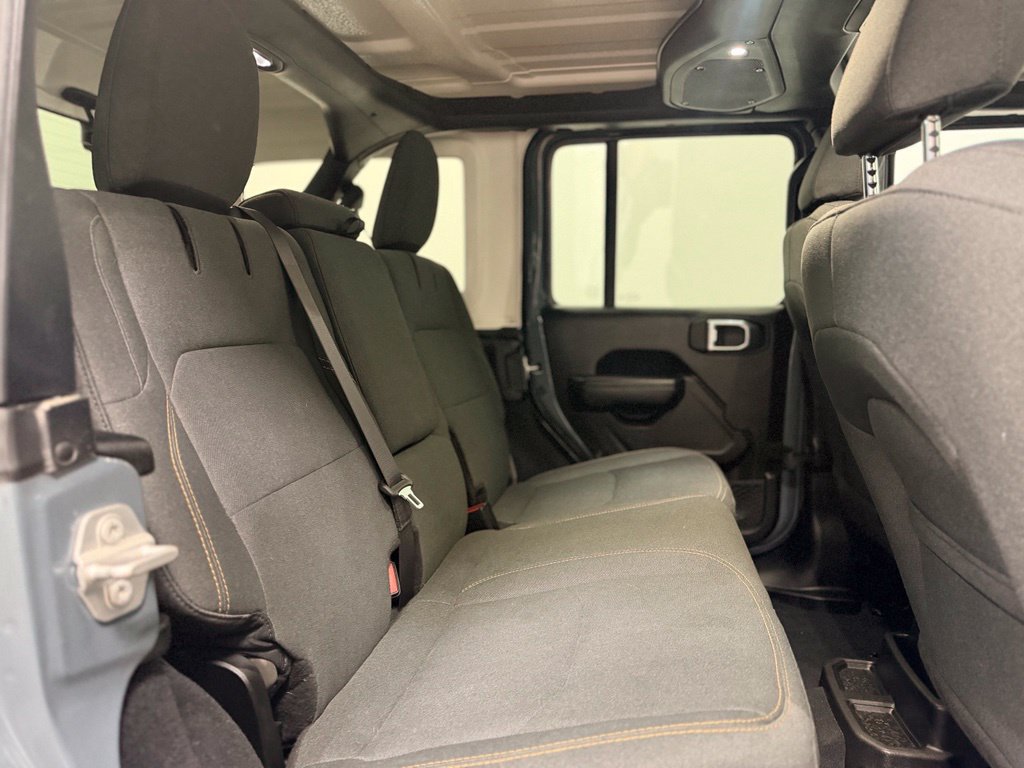Used 2024 Jeep Wrangler Unlimited AWD/4WD image 22