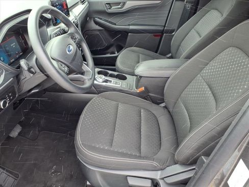 Used 2025 Ford Escape Active image 10