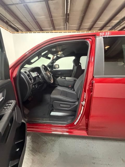 New 2026 RAM 1500 Express AWD/4WD image 13