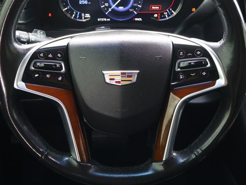 Used 2018 Cadillac Escalade Luxury image 14