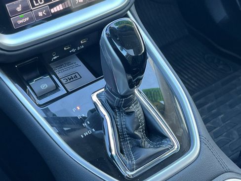 Used 2021 Subaru Outback Limited image 22