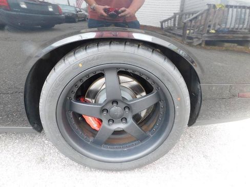 Used 2009 Dodge Challenger SRT8 w/ SRT Option Group II RWD image 24
