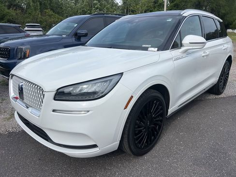 Used 2022 Lincoln Corsair Reserve FWD image 2