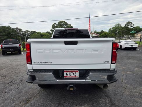 Used 2024 Chevrolet Silverado 2500 LTZ w/ LTZ Plus Package AWD/4WD image 9