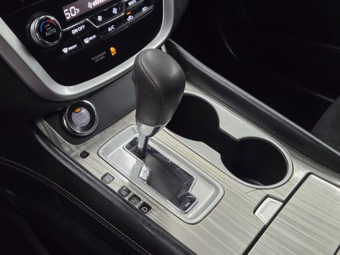 Used 2015 Nissan Murano S w/ Navigation Package FWD image 20