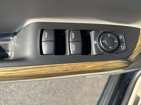 Used 2019 GMC Acadia Denali w/ LPO, Floor Liner Package image 29