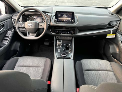 New 2026 Nissan Rogue SV w/ Cold Weather Package AWD/4WD image 29