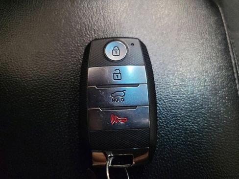 Used 2020 Kia Sorento S AWD/4WD image 32