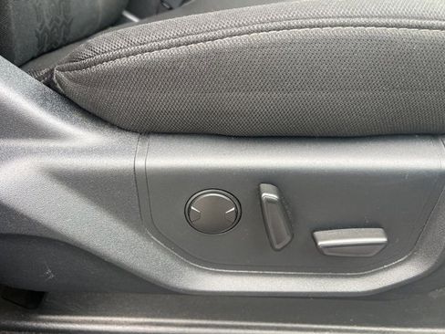 Used 2020 Ford F150 XLT w/ Equipment Group 302A Luxury image 12