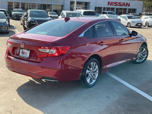 Used 2018 Honda Accord LX image 5