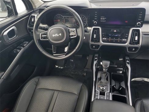 Certified 2022 Kia Sorento SX image 14