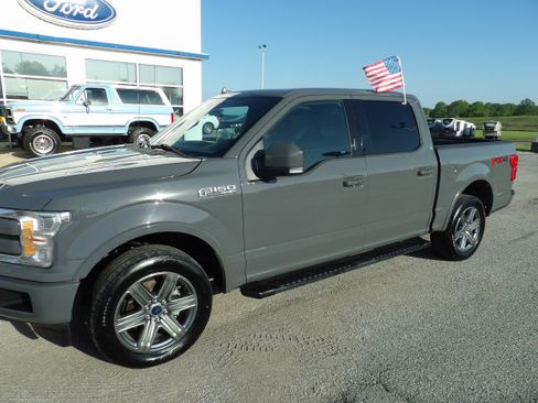 Used 2018 Ford F150 Lariat w/ Equipment Group 502A Luxury AWD/4WD image 2