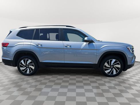Used 2024 Volkswagen Atlas SE FWD image 4