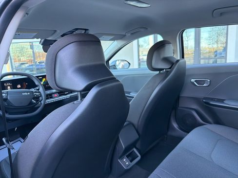 New 2025 Kia K4 LX image 22