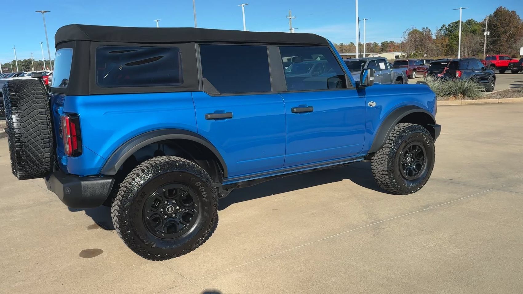 Used 2022 Ford Bronco Wildtrak AWD/4WD image 9