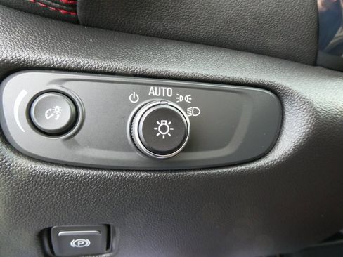 Certified 2024 Chevrolet Blazer RS w/ Driver Confidence II Package image 25