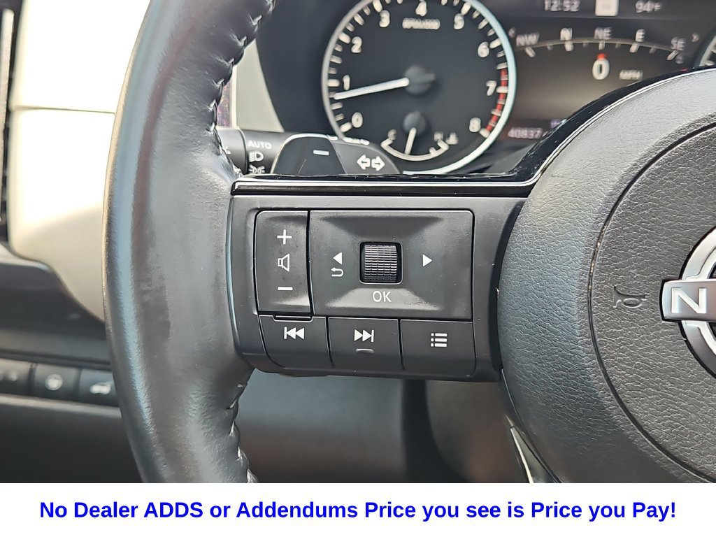 Used 2023 Nissan Pathfinder SL w/ Black Appearance Package FWD image 27