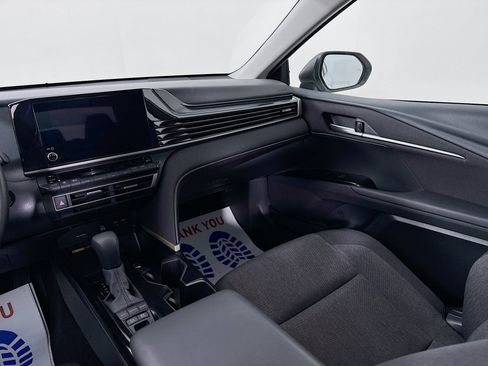 Certified 2025 Toyota Camry LE FWD image 21