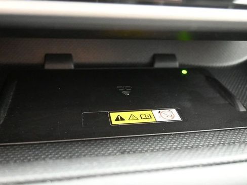 Used 2024 Toyota Highlander XLE image 14