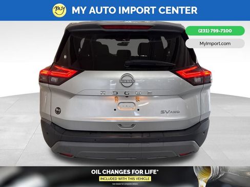 Used 2022 Nissan Rogue SV image 6