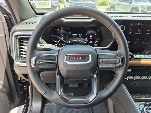 Used 2026 GMC Canyon AT4 AWD/4WD image 24