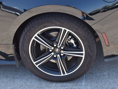 Used 2025 Ford Mustang Premium RWD image 10
