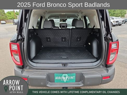 Used 2025 Ford Bronco Sport Badlands AWD/4WD image 17