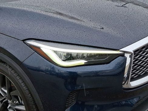 Used 2019 INFINITI QX50 Essential w/ Sensory Package image 10