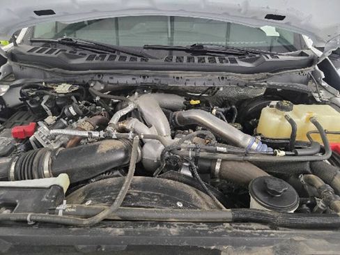 Used 2024 Ford F250 Lariat w/ FX4 Off-Road Package AWD/4WD image 17