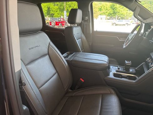 Used 2024 GMC Sierra 1500 Denali w/ Technology Package AWD/4WD image 22