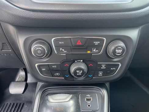 Used 2017 Jeep Compass Trailhawk w/ Leather Interior Group image 16