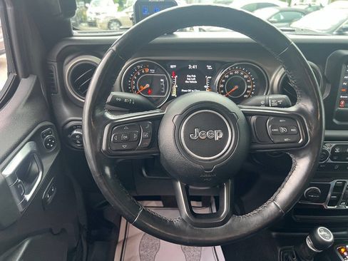 Used 2021 Jeep Gladiator Sport AWD/4WD image 22