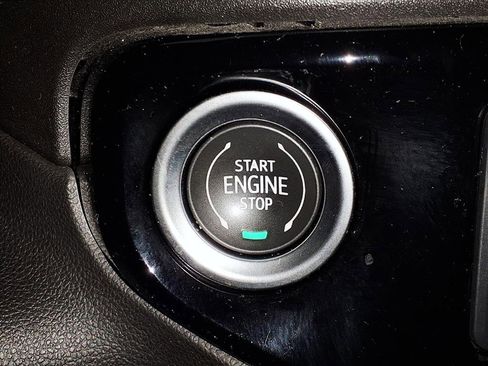 Used 2022 Chevrolet Silverado 1500 RST image 17