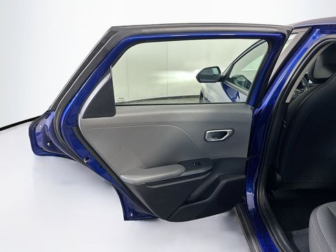 Used 2025 Kia K4 LXS image 27