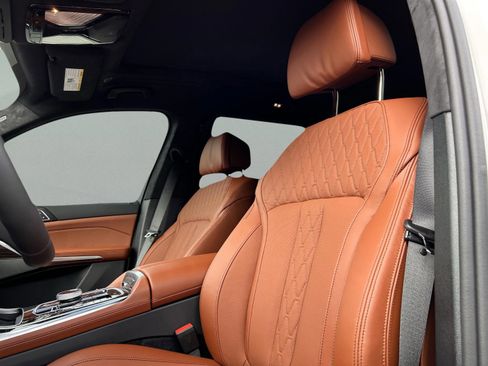 Used 2026 BMW X7 M60i image 20