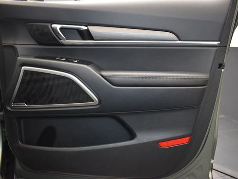 Certified 2025 Kia Telluride EX X-Line image 14