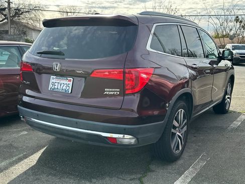 Used 2016 Honda Pilot Touring image 2
