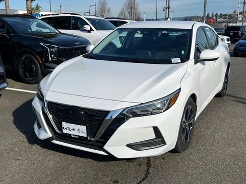 Used 2023 Nissan Sentra SV image 4