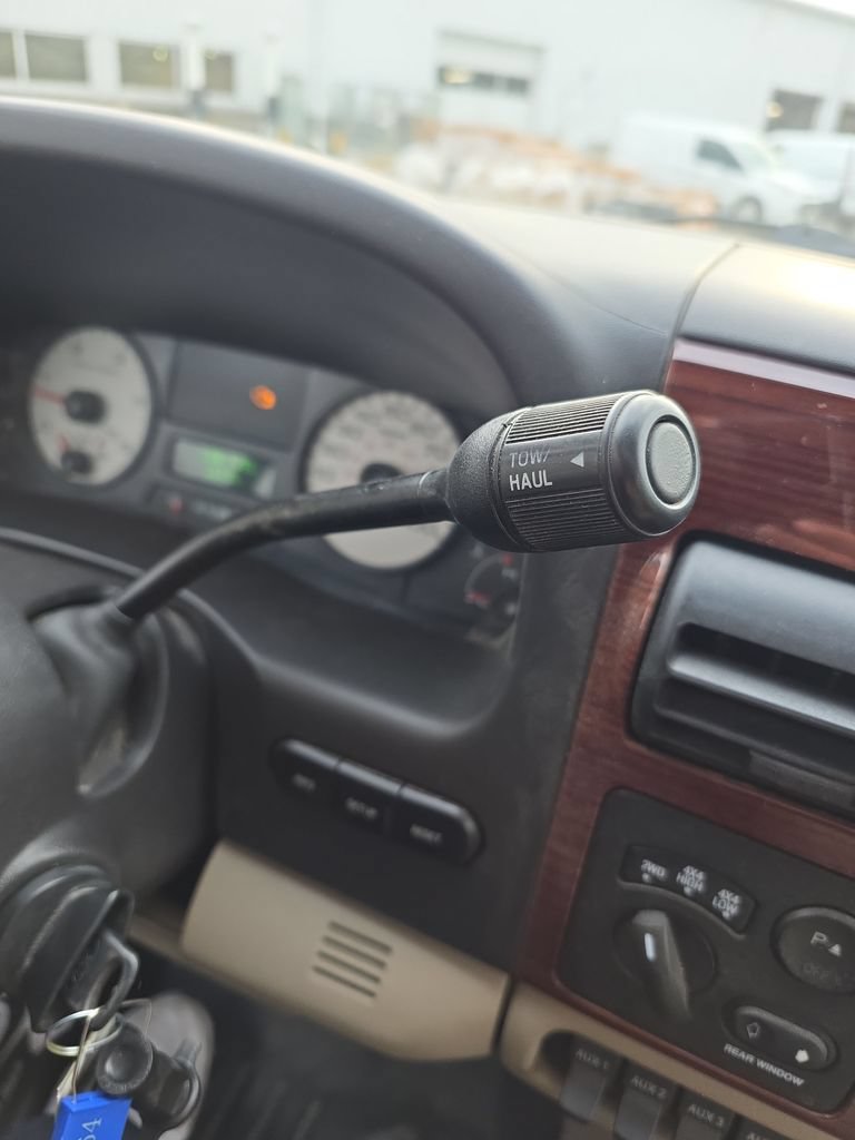 Used 2006 Ford F350 Lariat AWD/4WD image 26